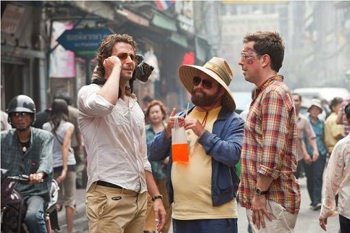 Bradley Cooper e Zach Galifianakis in The Hangover Part II di Todd Phillips